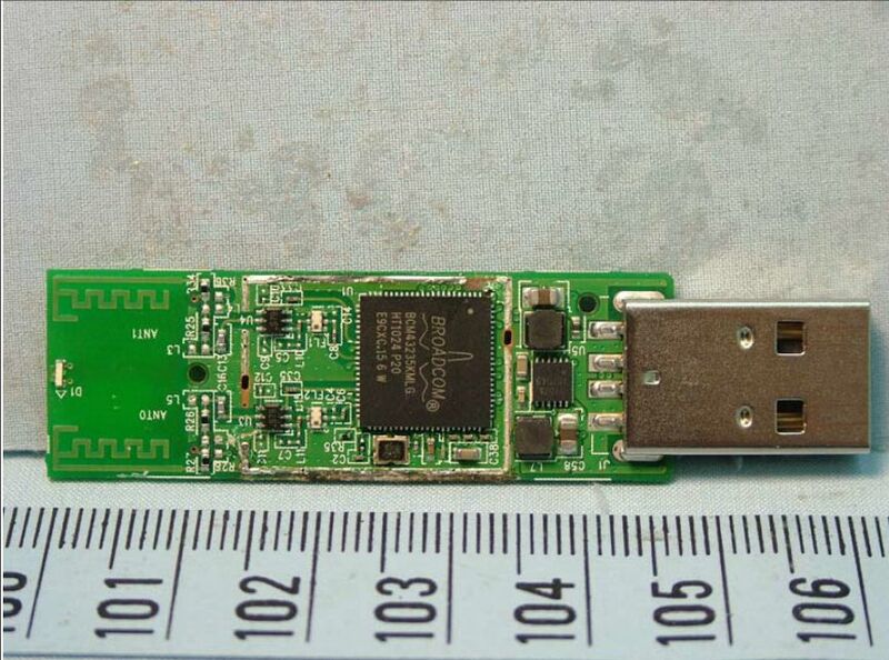 File:Linksys AE1200 board top.jpg