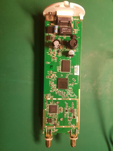 File:Wavlink WL-WN570HA1 Rev A Top.jpg