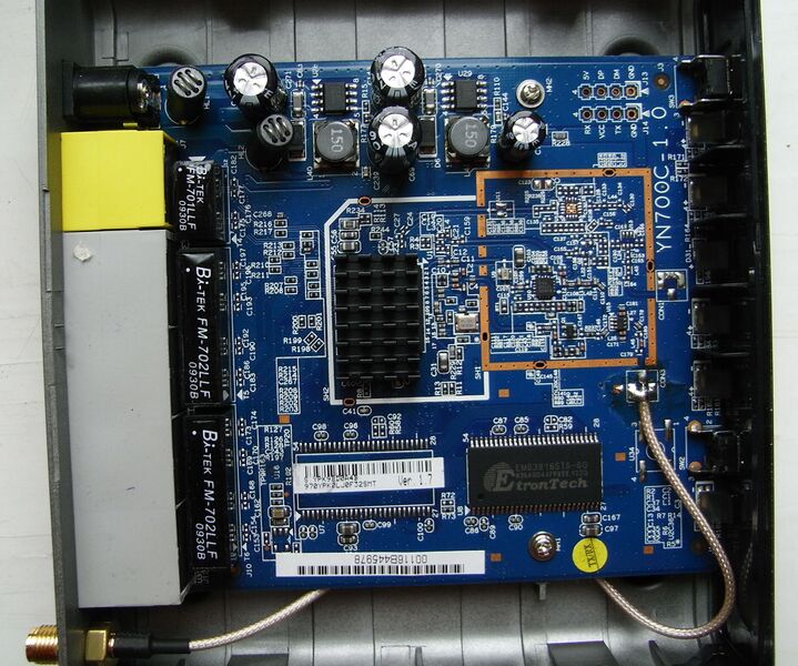 File:LEVELONE BR6002 board top.jpg