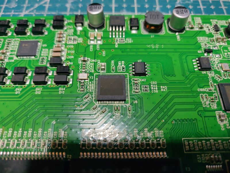 File:Lanberg RSFE-8P-2GE-120 U6.jpg